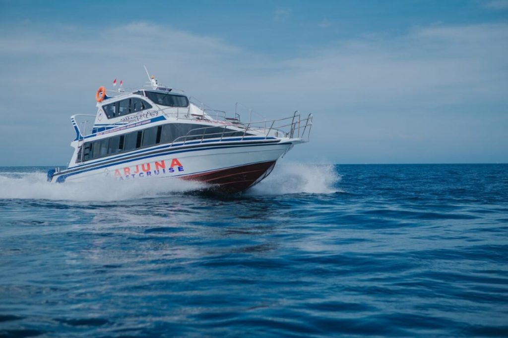 Arjuna fast Cruise is the right choice for your trip from Sanur Harbor to Nusa Penida with affordable ticket prices and a brand new ship.
